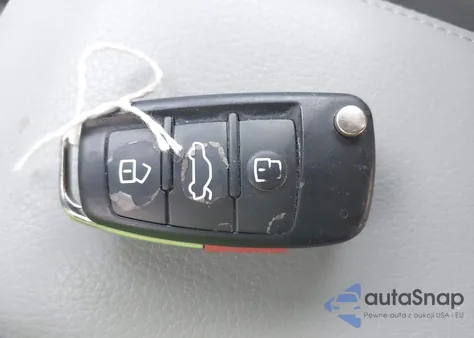 2016 Audi Q3 2.0T Premium Plus z USA, uszkodzony, nr VIN WA1BFCFS5GR014784